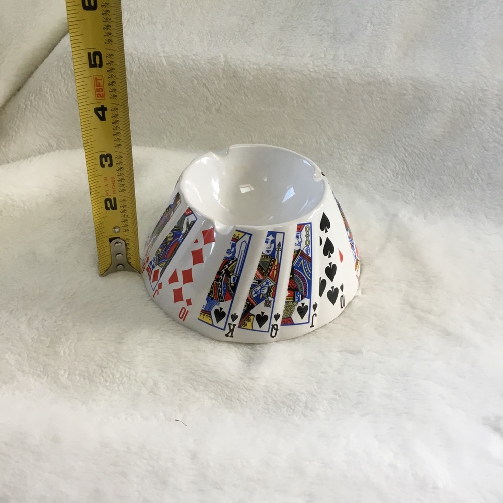~CERAMIC POKER PLAYING CARDS CIGARETTE ASHTRAY~ - Picture 3 of 11